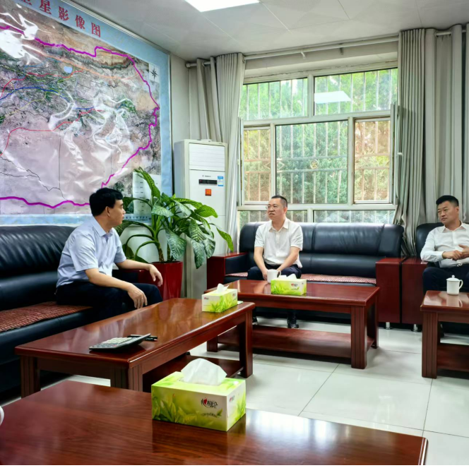 J9����-����վ����