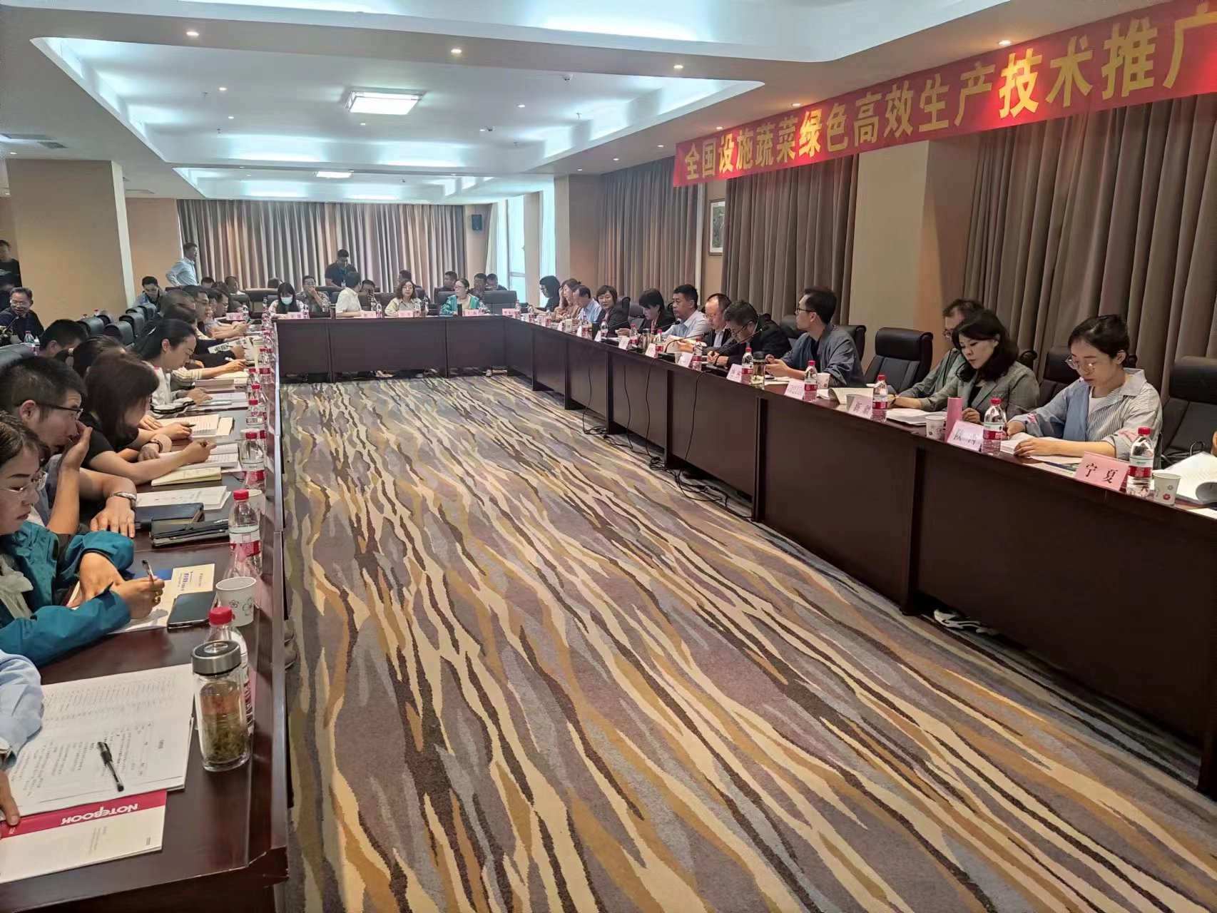 J9����-����վ����