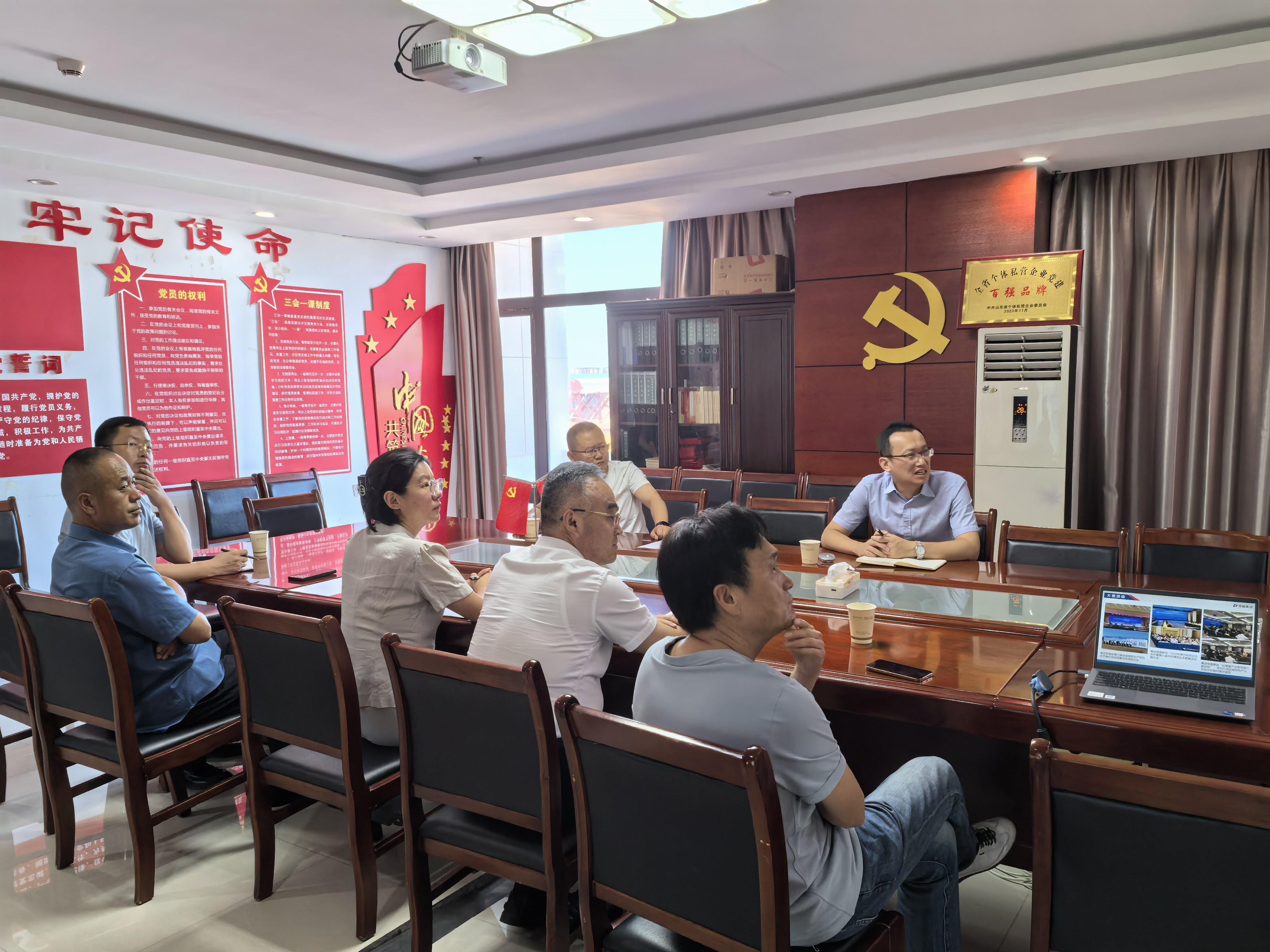 J9����-����վ����