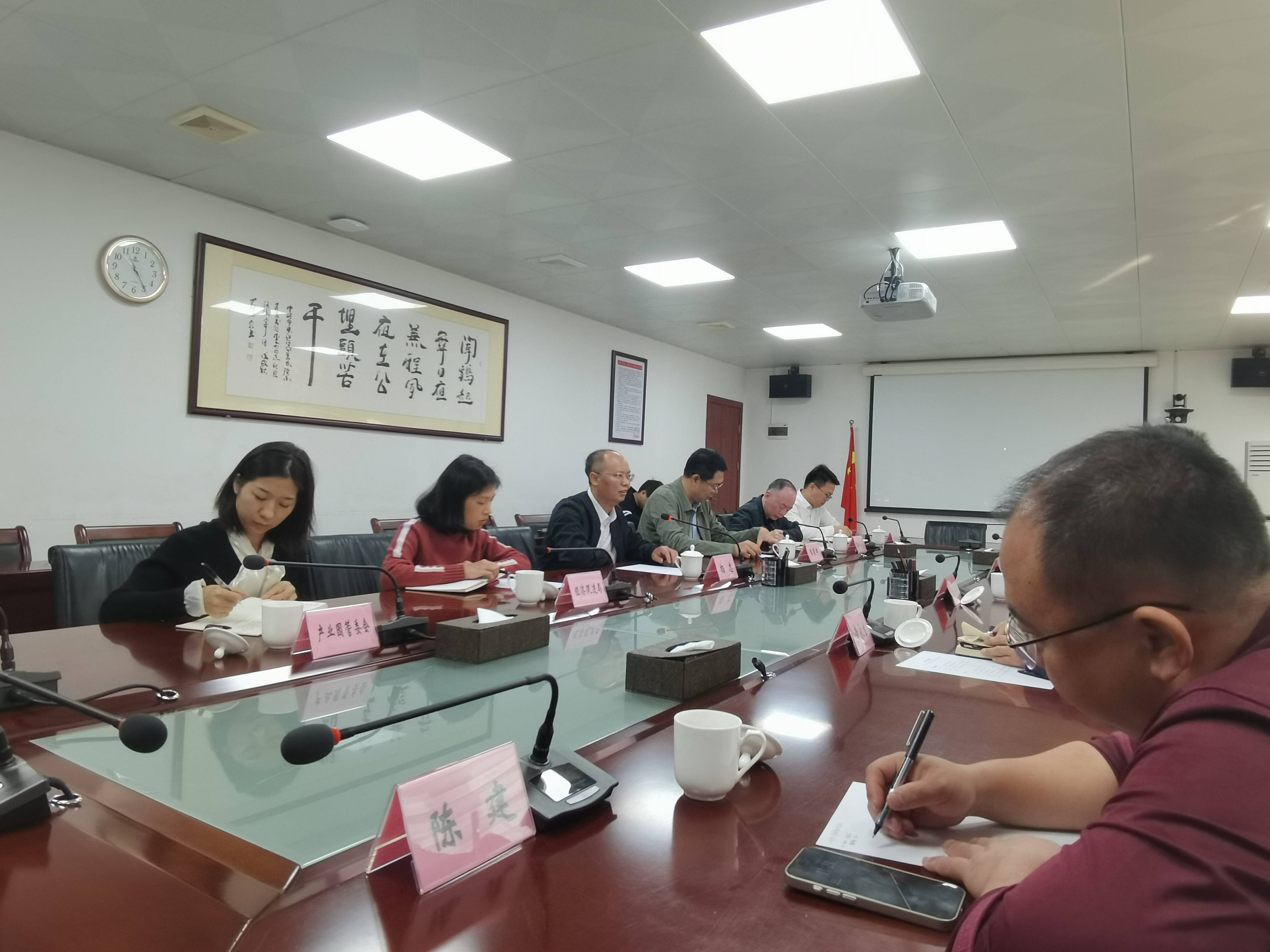 J9����-����վ����