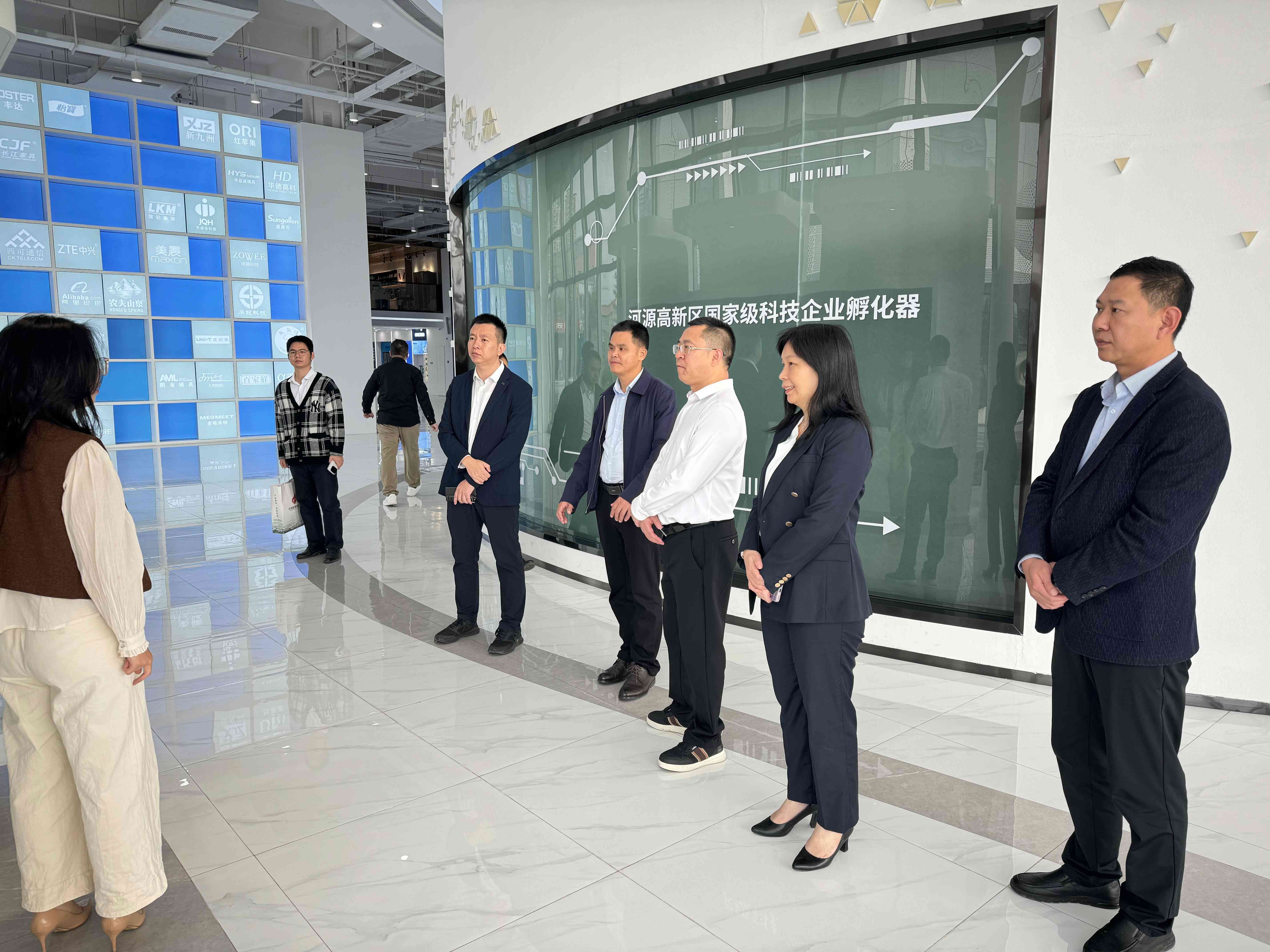 J9����-����վ����