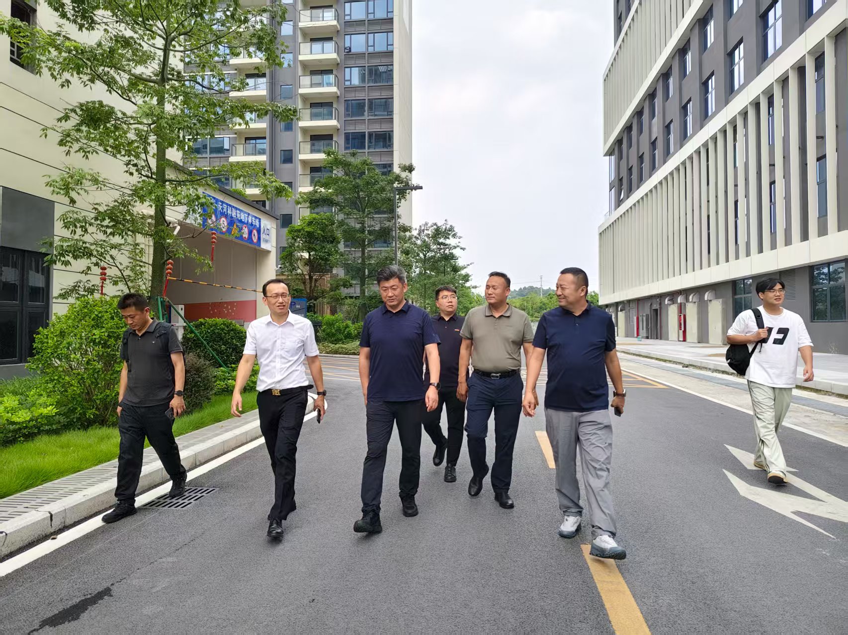 J9����-����վ����