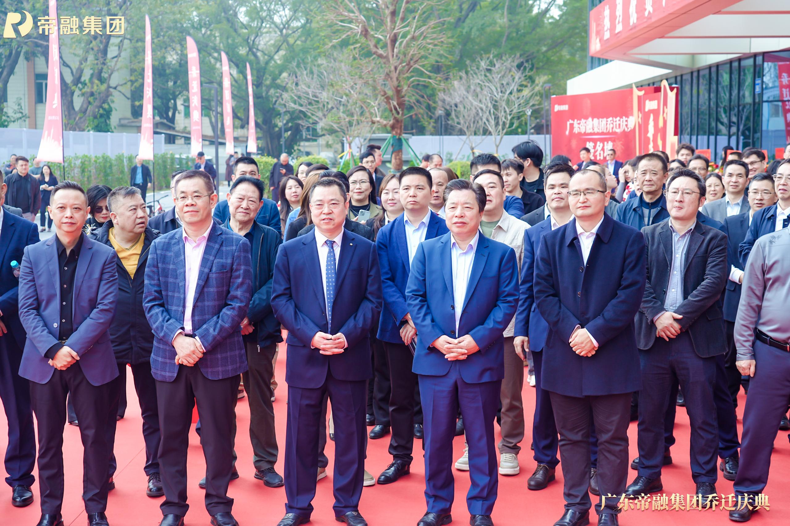 J9����-����վ����