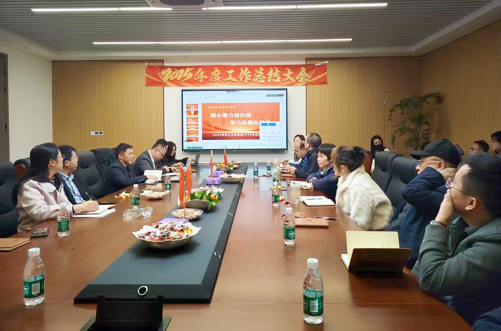 J9����-����վ����